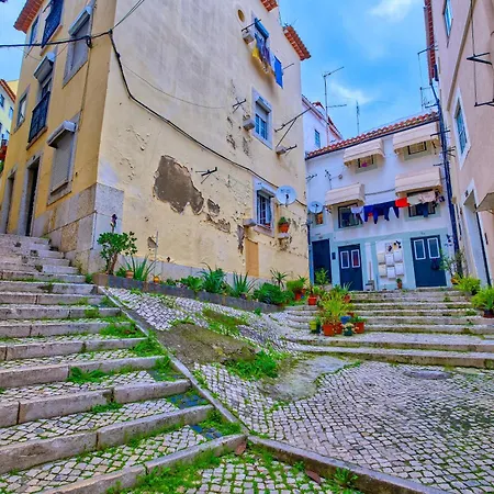 Fully Equipped In Alfama Лиссабон